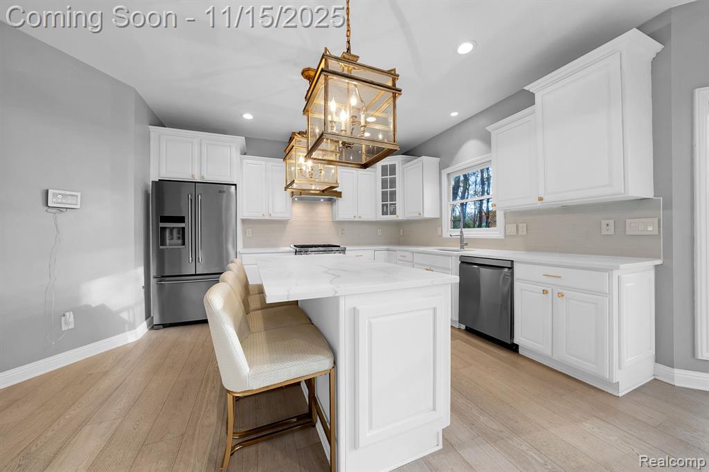 9751 Kingston Pointe Drive, Clarkston, MI 48348 — Photo 12