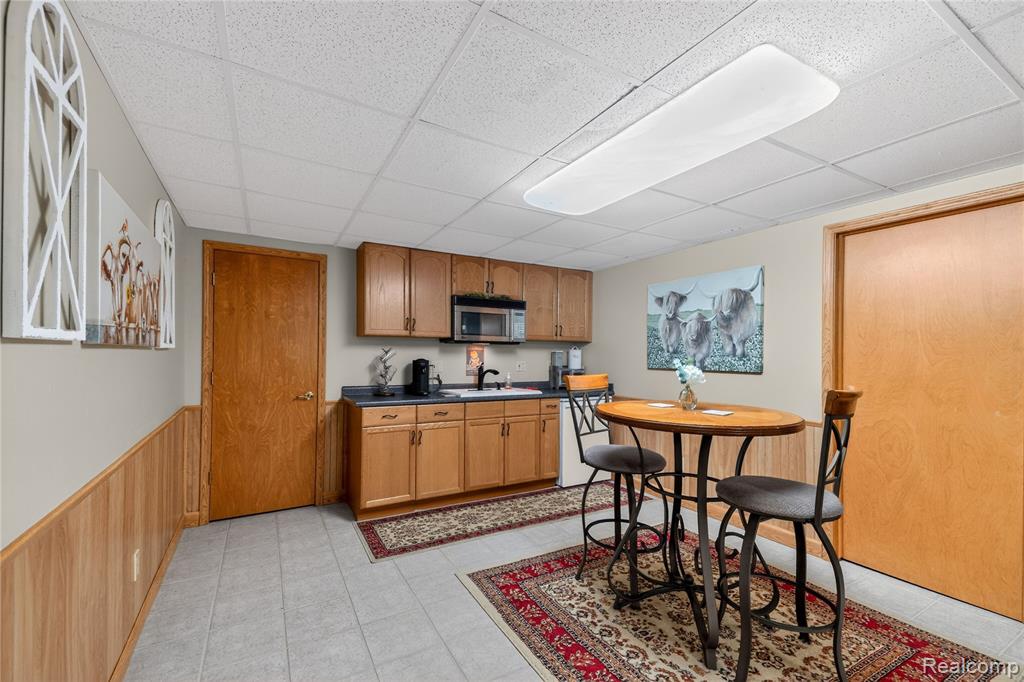8454 Grays Drive, Grosse Ile, MI 48138 — Photo 40