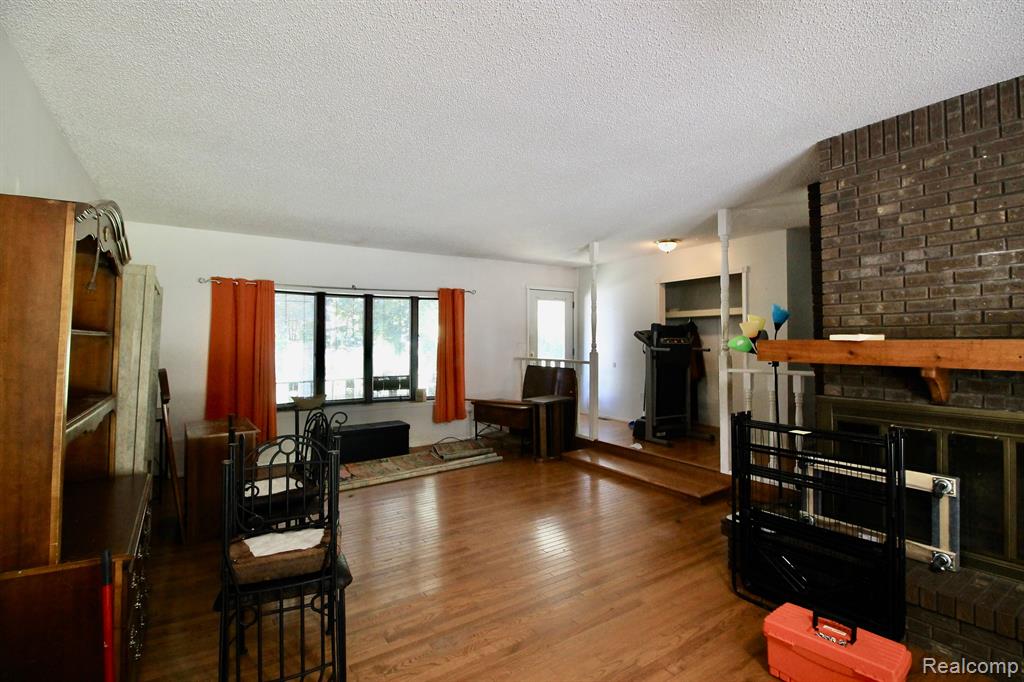 8050 N GENESEE Road, Mount Morris, MI 48458 — Photo 6