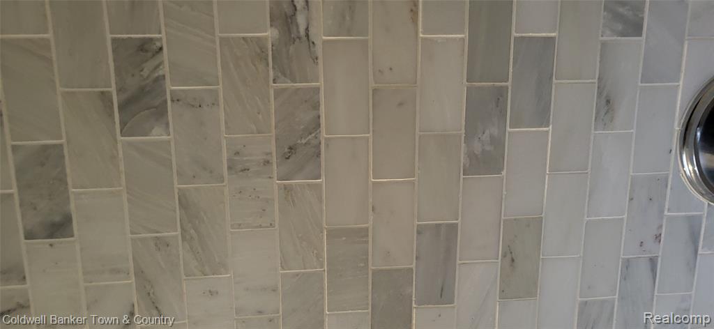 10557 Kenicott Trail, Brighton, MI 48114 — Photo 24