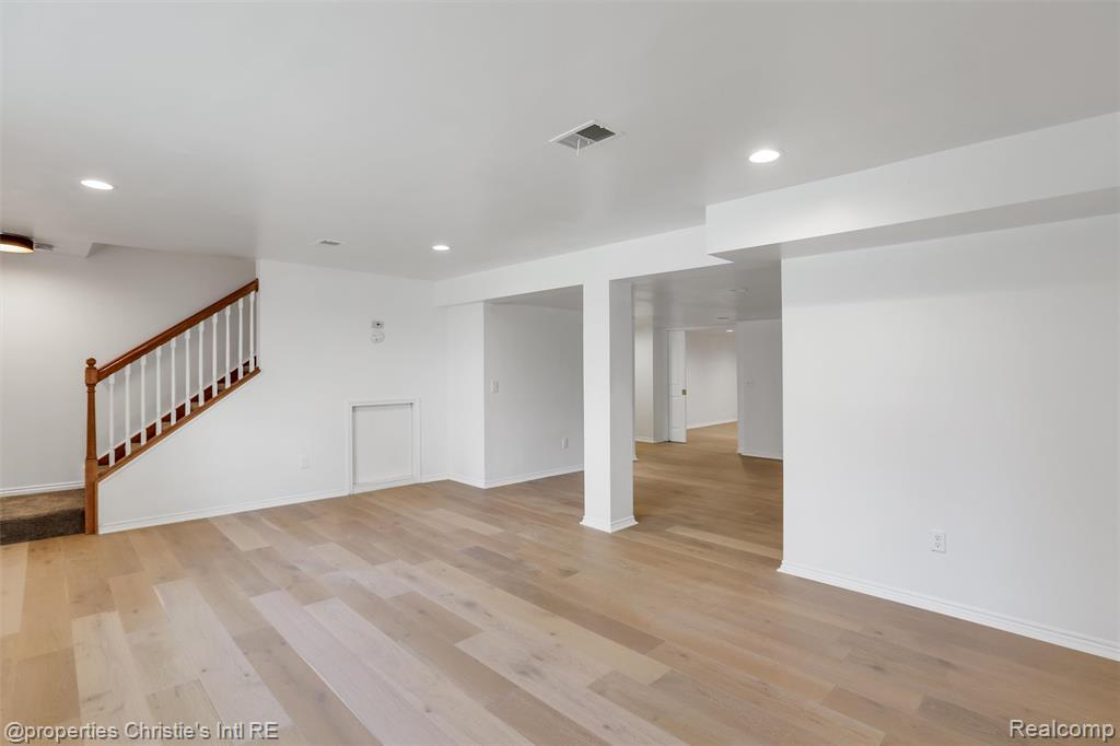 1757 TOWNSEND Street, Detroit, MI 48214 — Photo 18