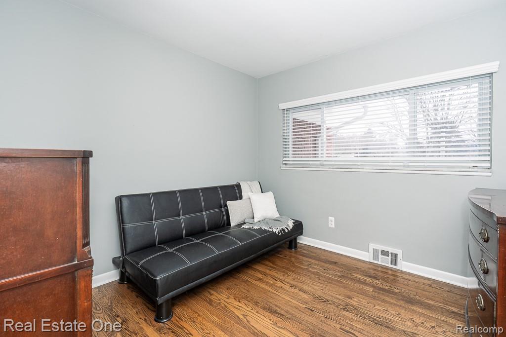 395 Wimpole Drive, Rochester Hills, MI 48309 — Photo 9