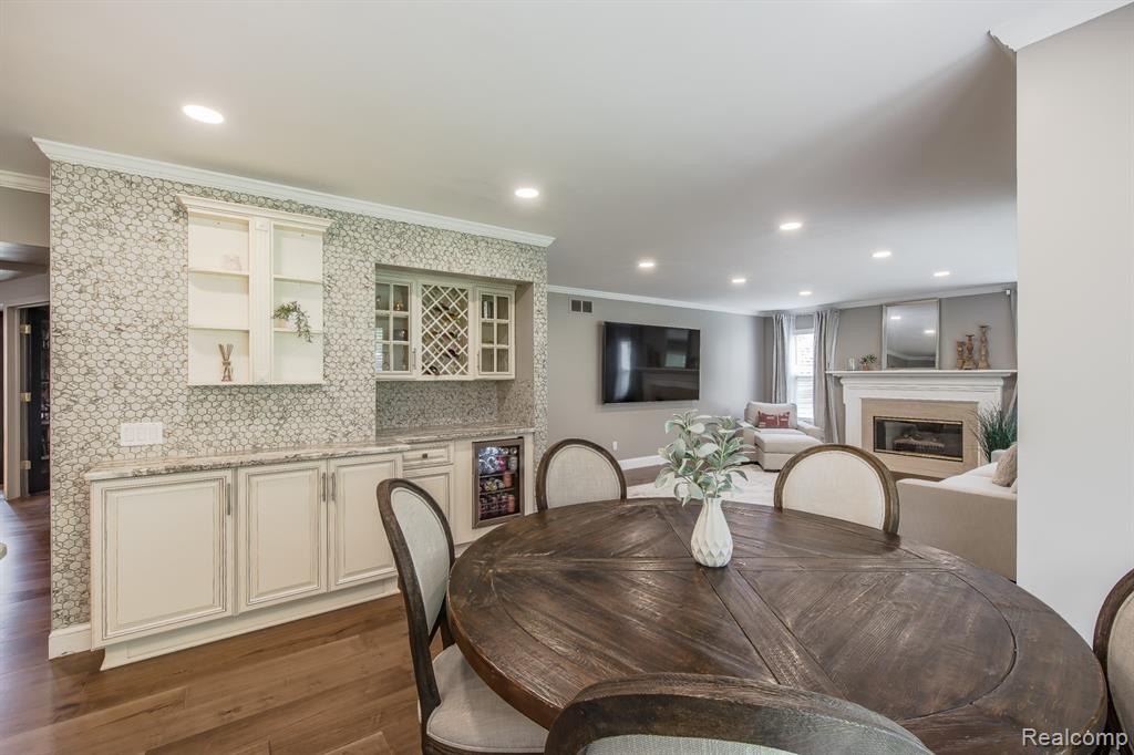 8640 Newport Drive, White Lake, MI — Photo 24