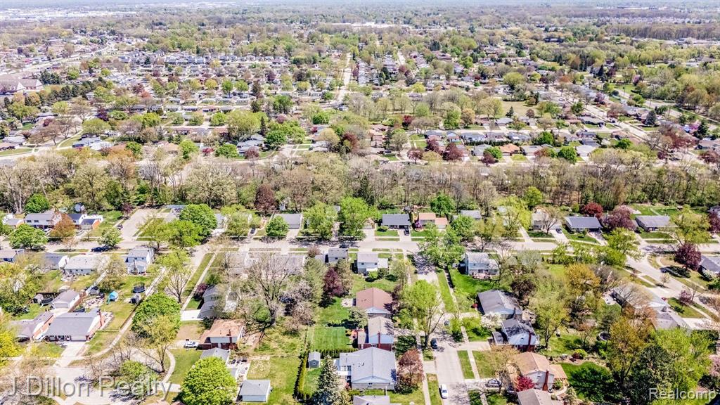 9121 TAVISTOCK Drive, Plymouth, MI 48170 — Photo 51