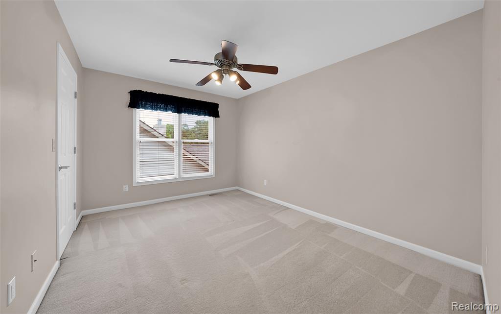 5729 Windspirit Court, 36, Waterford, MI 48327 — Photo 27