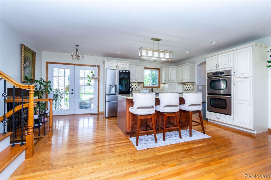 6345 Lanman Drive, Waterford, MI 48329 — Photo 9