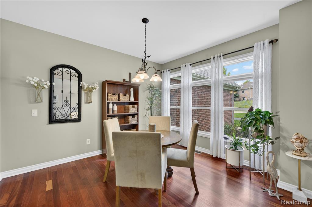 8746 N Hills Court, Howell, MI 48843 — Photo 16