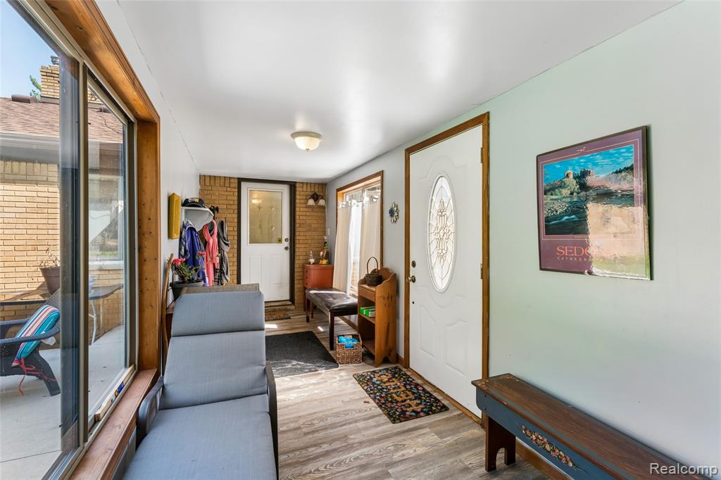 6214 Hugh Street, Burton, MI 48509 — Photo 33