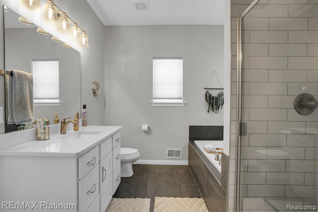 10029 Quarry Ridge Road, Clarkston, MI — Photo 39