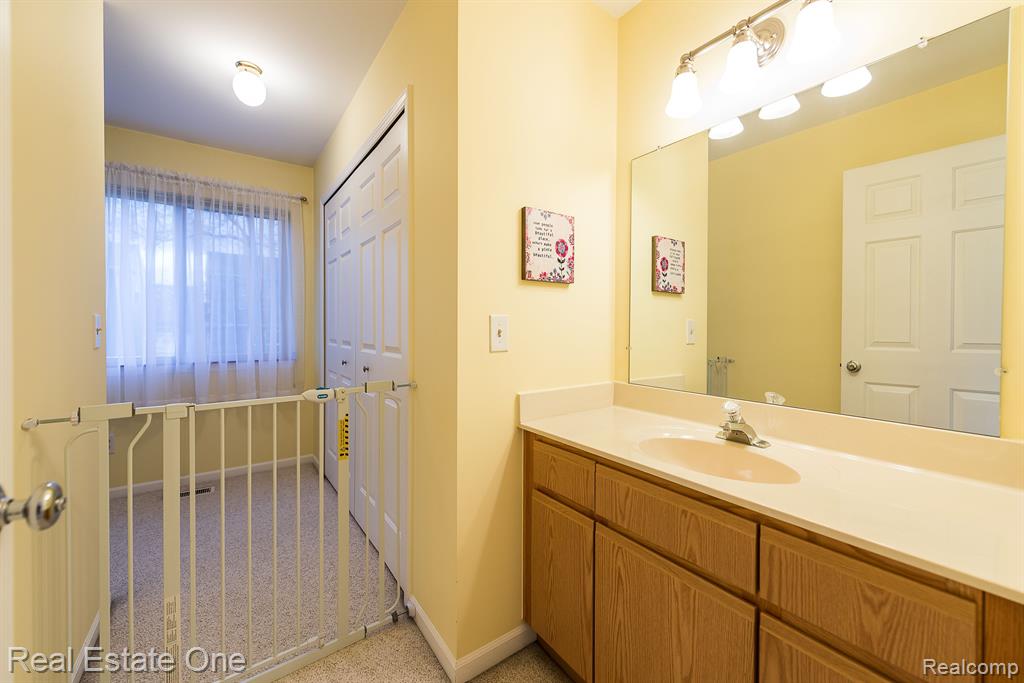 62310 ARLINGTON CIRCLE, 6, South Lyon, MI 48178 — Photo 16
