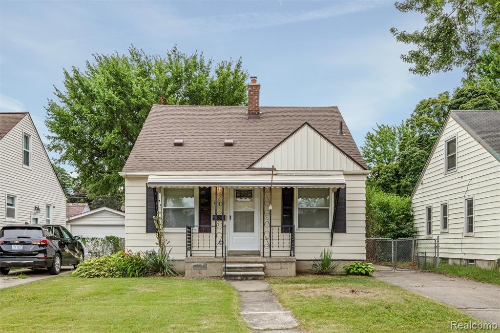 912 N Edison Avenue, Royal Oak, MI 48067 — front exterior