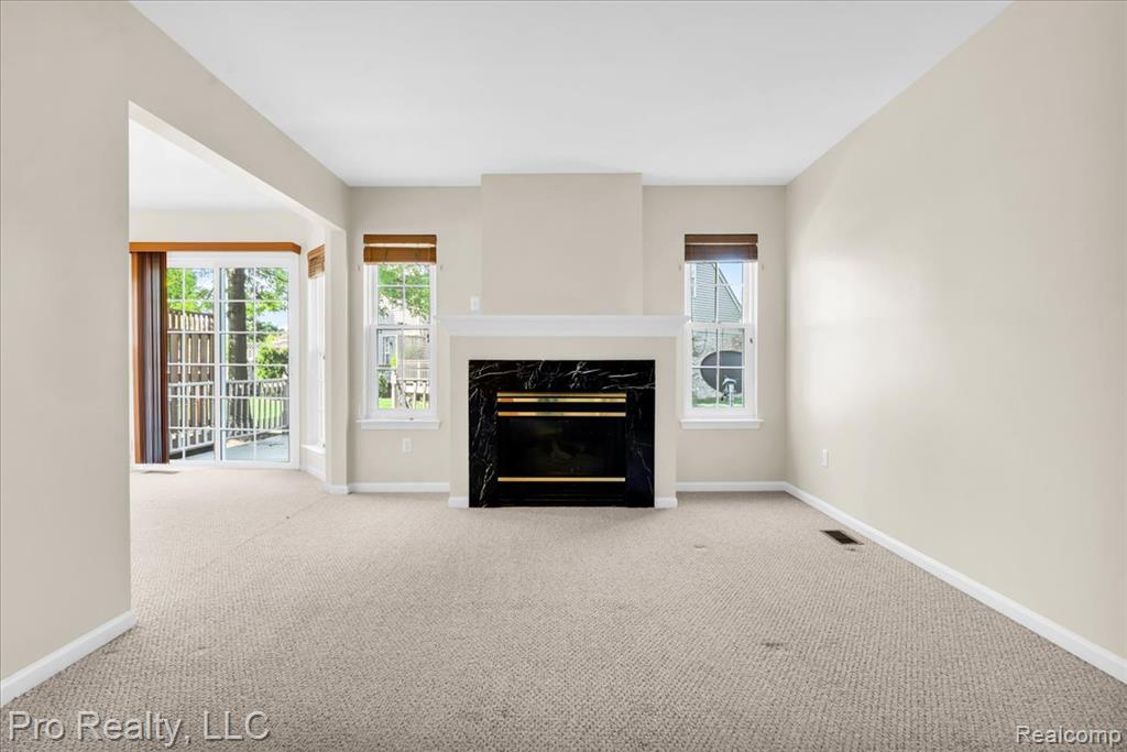 4000 Hunters Circle E, 137, Canton, MI 48188 — Photo 12