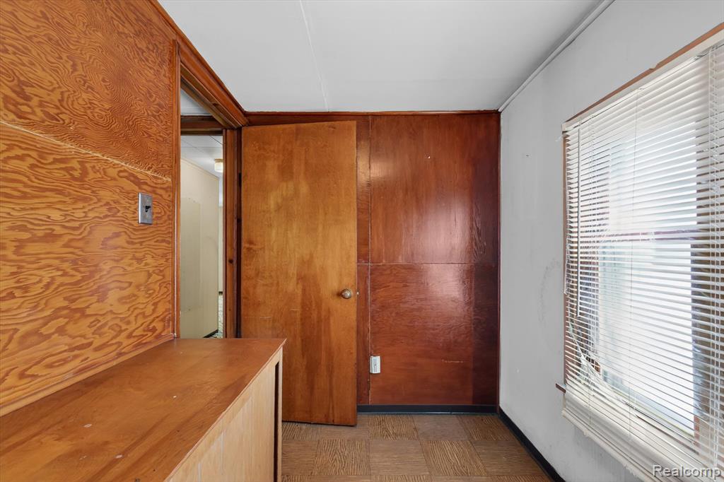 1070 1st Street, Wyandotte, MI 48192 — Photo 21