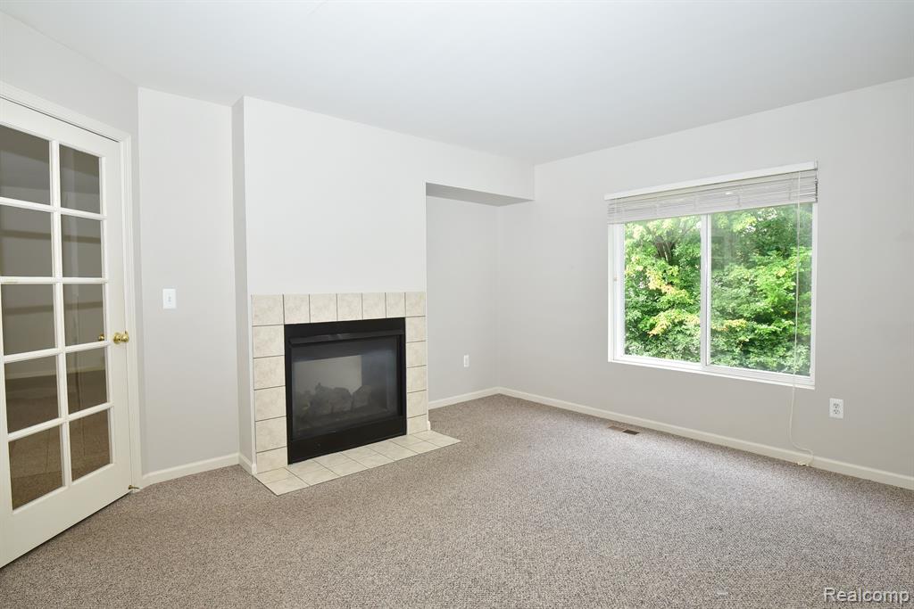 751 PAINT CREEK Drive, Troy, MI 48085 — Photo 14