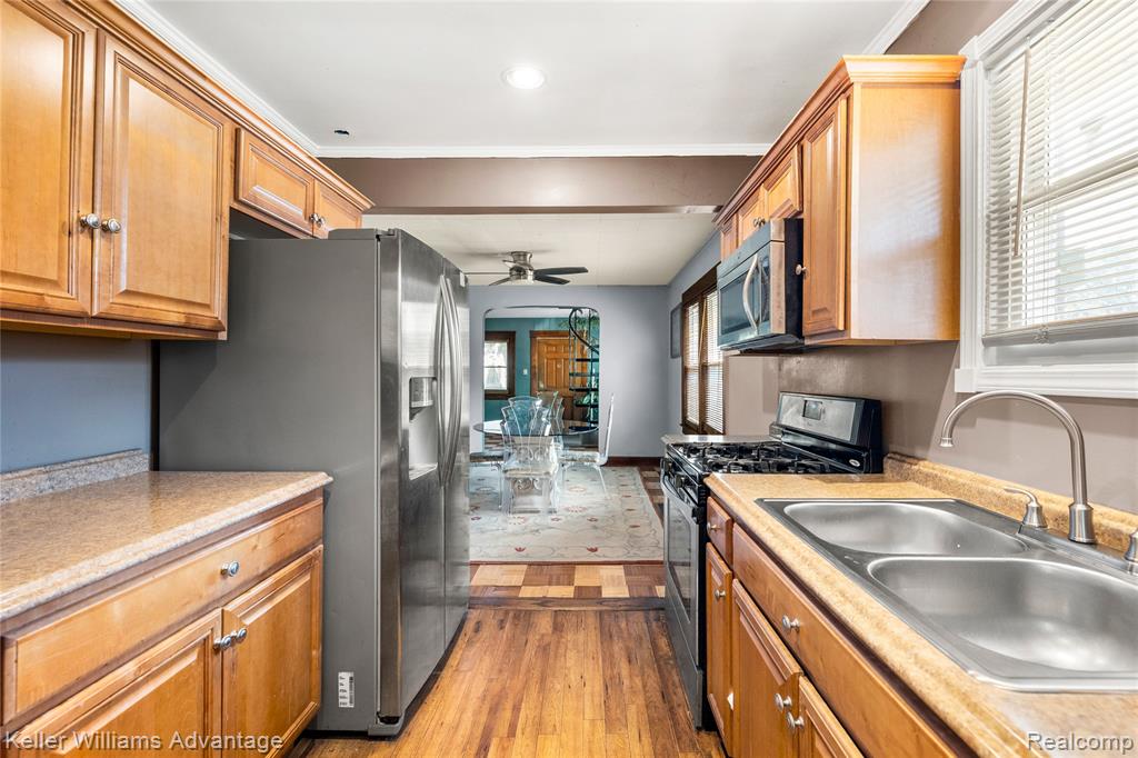 1449 Wayburn Street, Grosse Pointe Park, MI 48230 — Photo 9