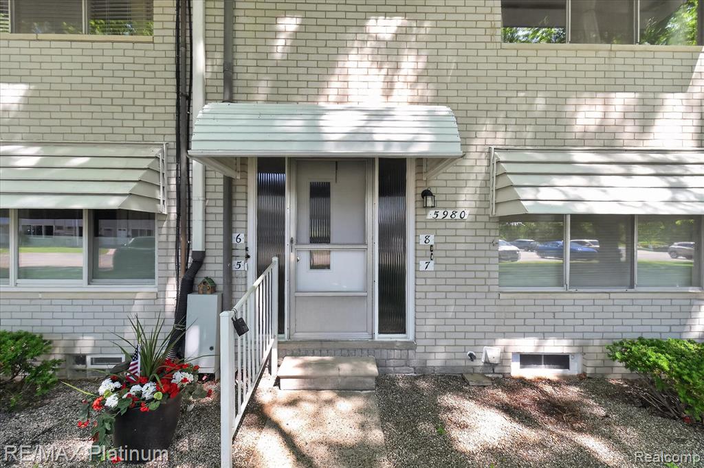 5980 Alan Drive, 8, Brighton, MI 48116 — Photo 28