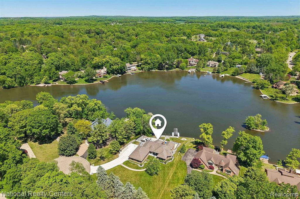 7050 Lake Shannon Court, Fenton, MI 48430 — Photo 75