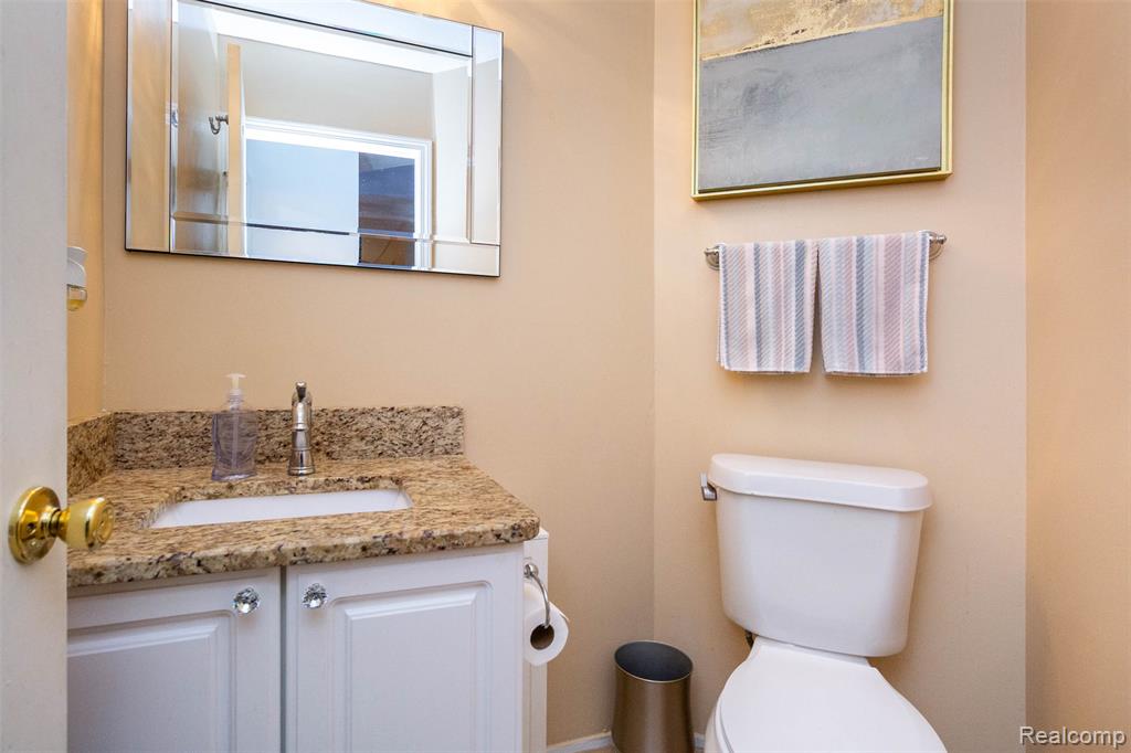 448 Ravencrest Lane, 50, Westland, MI — Photo 29