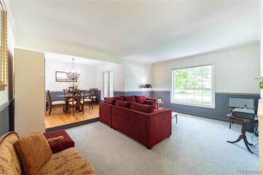 8366 Glengarry Road, Grosse Ile, MI 48138 — Photo 7
