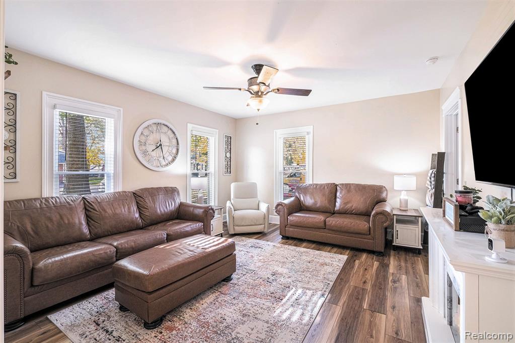 315 E Main Street, Vernon, MI 48476 — Photo 7