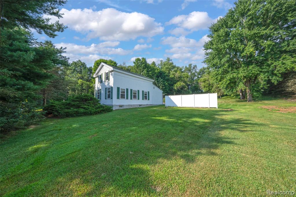 371 N Ortonville Road, Ortonville, MI 48462 — Photo 33