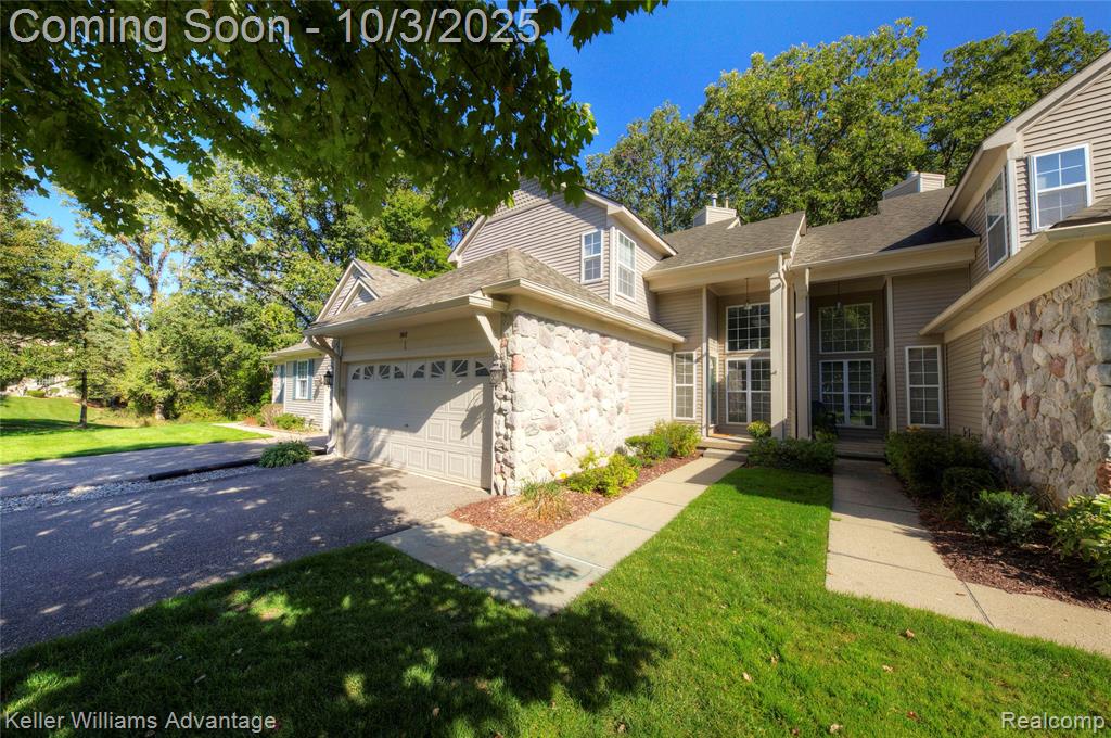 988 Calpernia, Wixom, MI 48393 — Photo 53