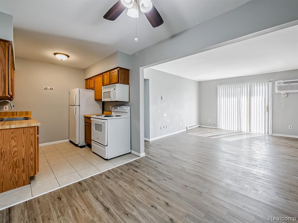 121 E Van Riper Road, Fowlerville, MI 48836 — Photo 5