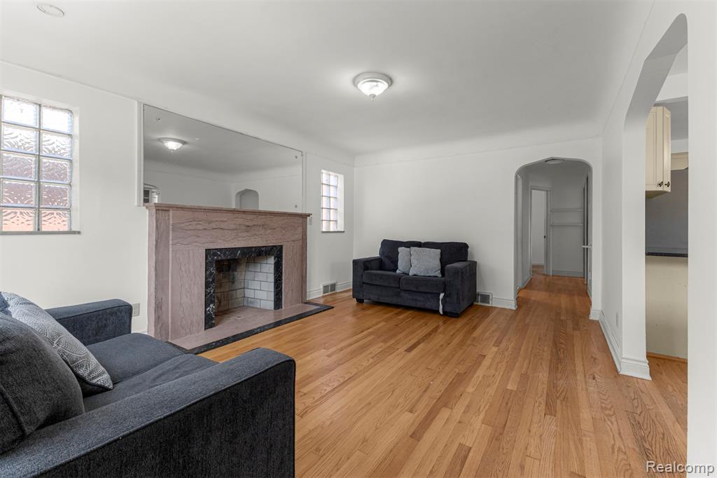 450 N Denwood Street, Dearborn, MI 48128 — Photo 4