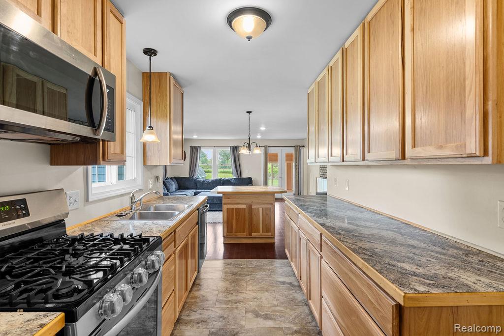 7287 Ray Road, Swartz Creek, MI 48473 — Photo 12
