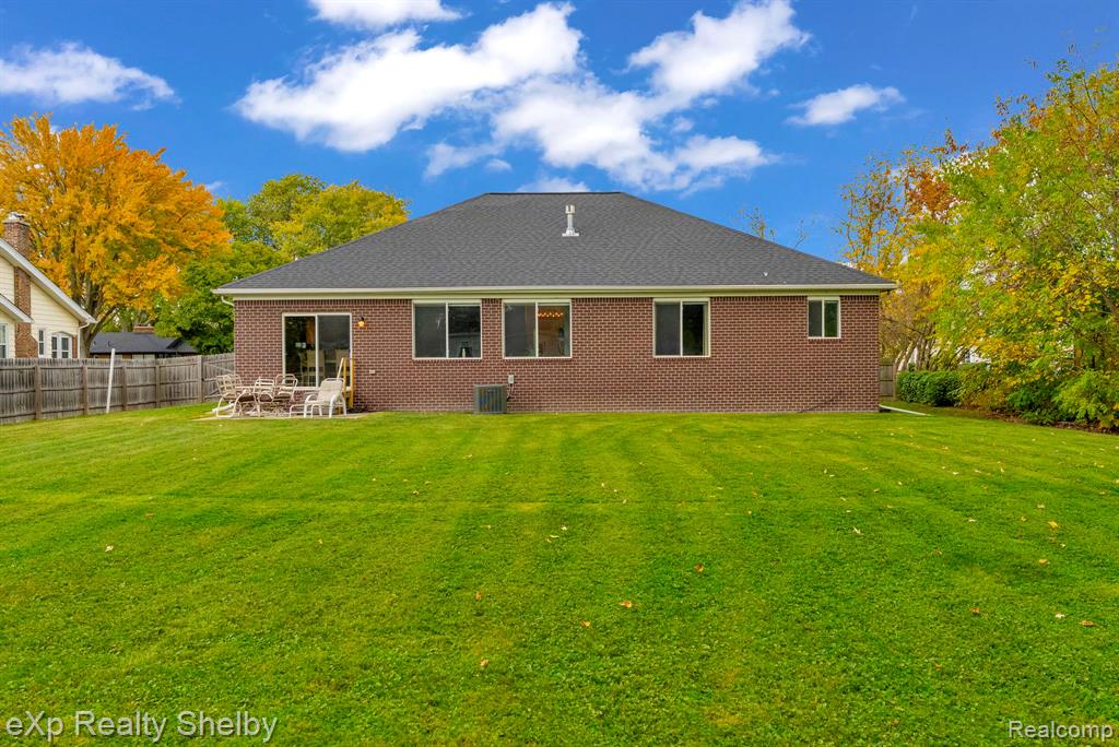24986 Murray Street, Harrison Township, MI — Photo 45