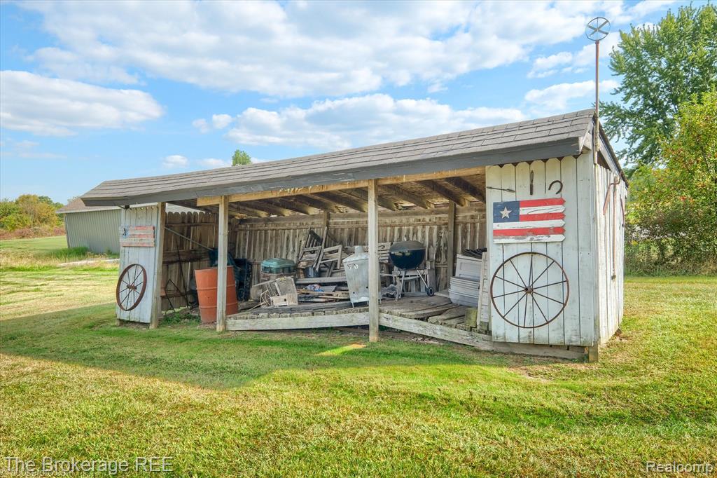 6499 Meisner Road, China, MI — Photo 12