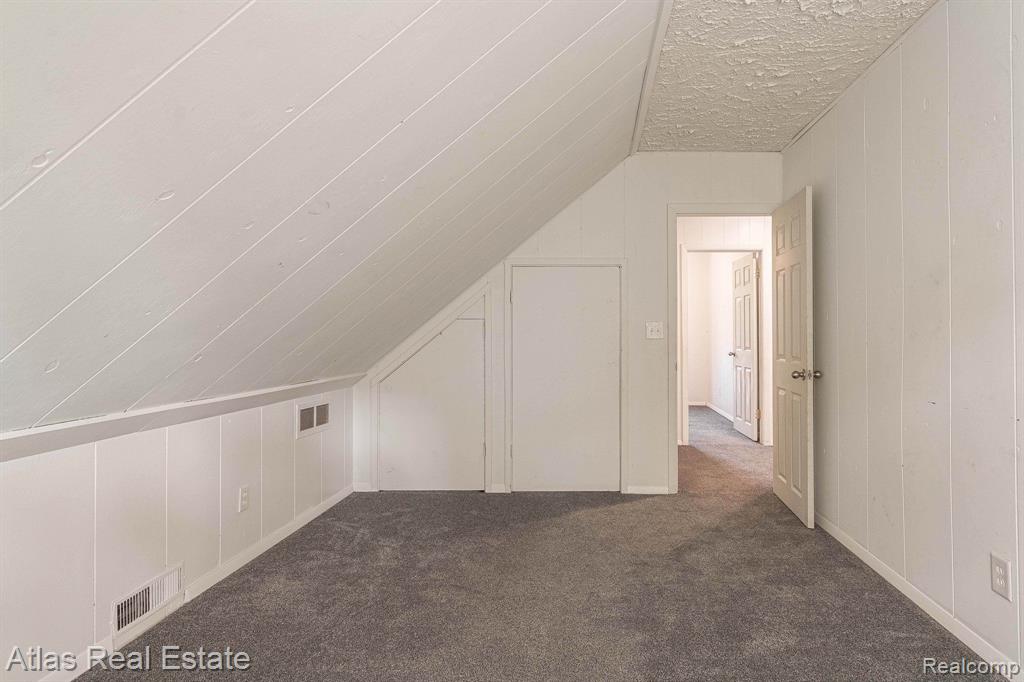 10493 Green Road, Goodrich Vlg, MI — Photo 35