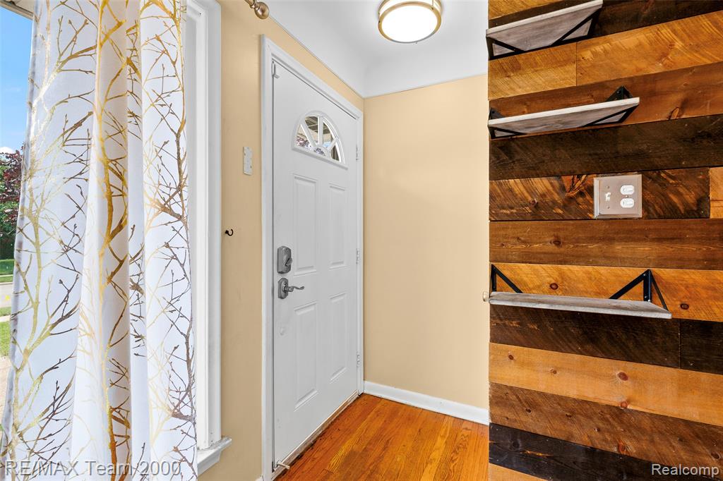 6442 Arcola Street, Garden City, MI — Photo 11