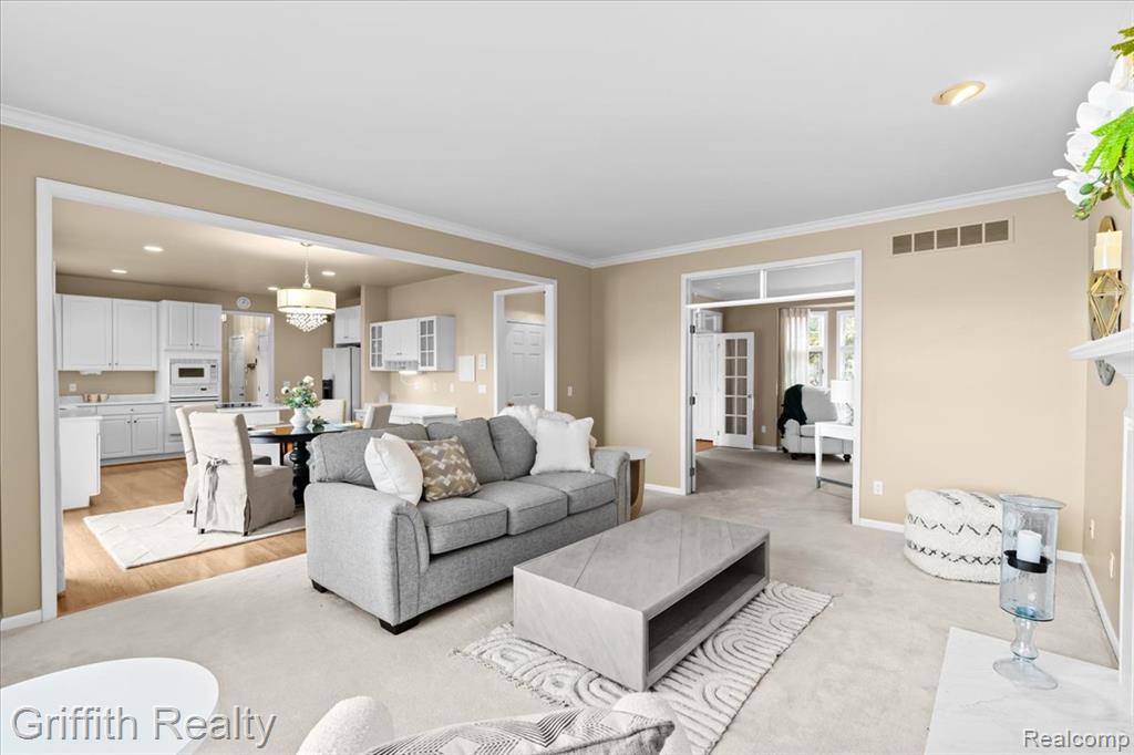 4364 Lake Forest Drive E, Ann Arbor, MI 48108 — Photo 16