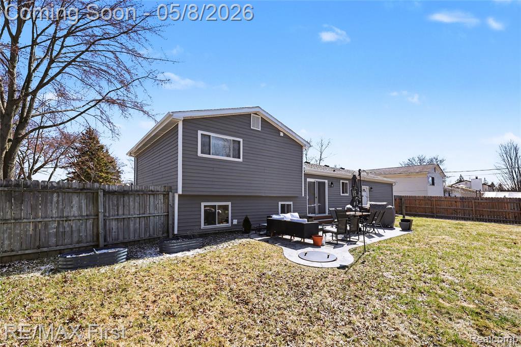 690 Montana Street, Marysville, MI 48040 — Photo 28