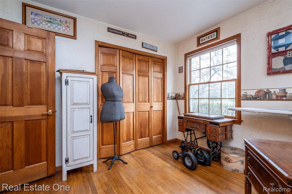 11030 Marshall Road, South Lyon, MI 48178 — Photo 27