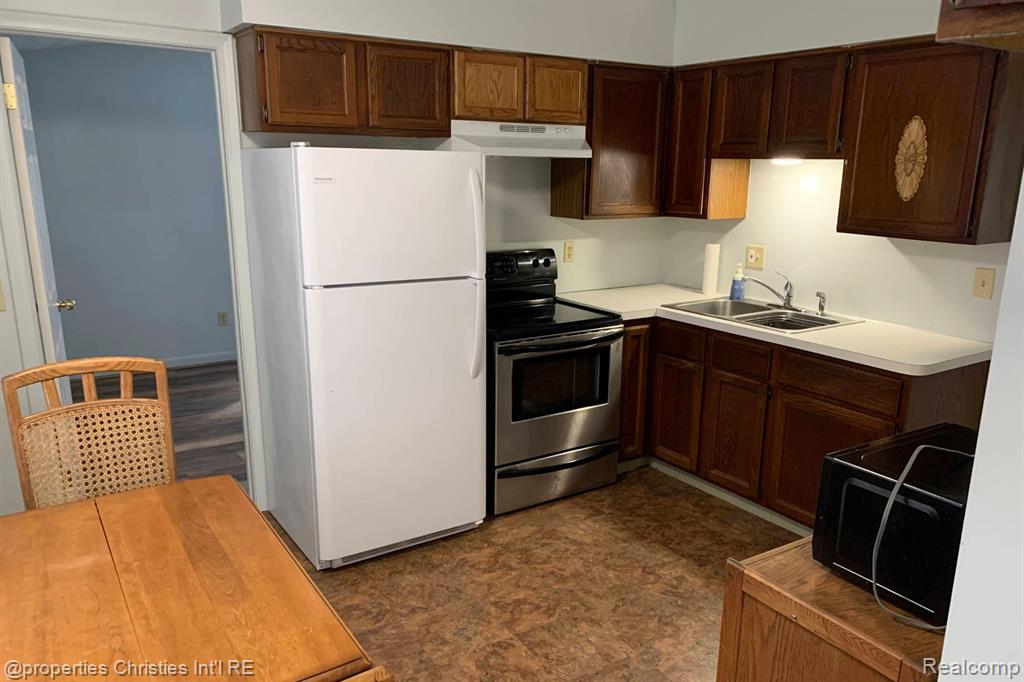 416 Lake Street, Howell, MI 48843 — Photo 19