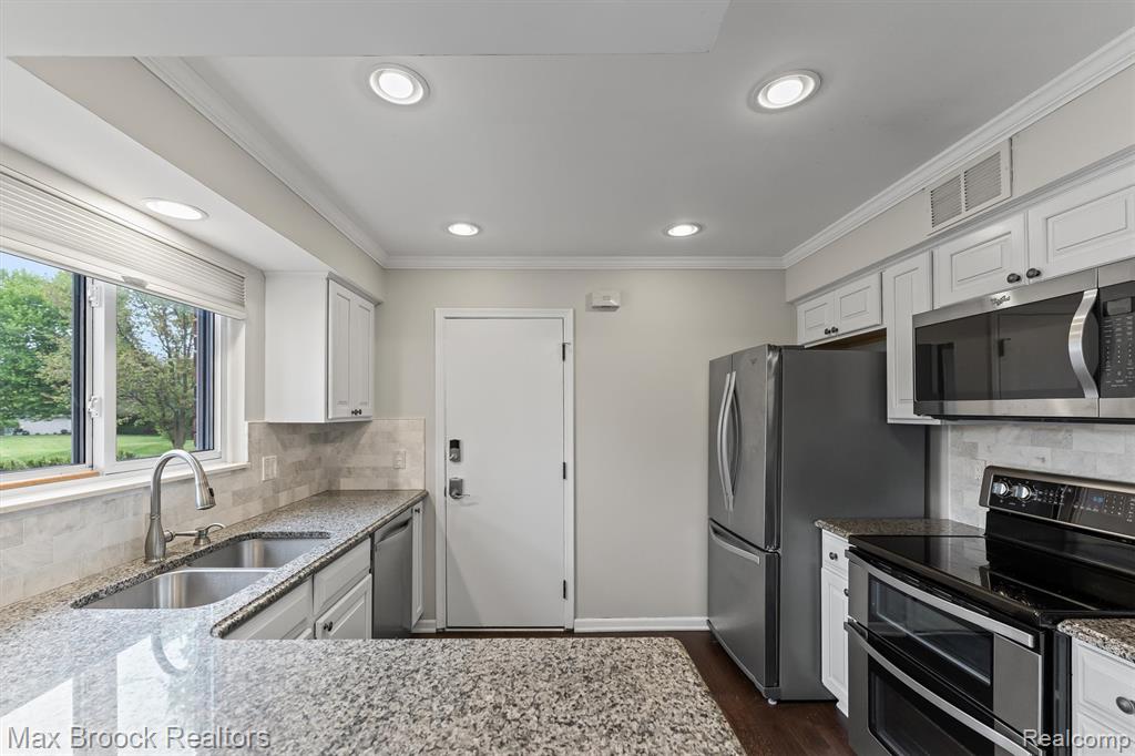42266 Woodward Avenue, A 1, Bloomfield Hills, MI 48304 — Photo 10