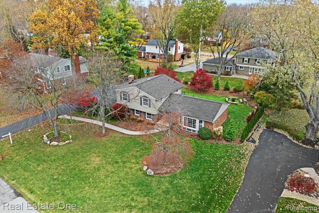 5611 Priory Lane, Bloomfield Hills, MI 48301 — Photo 39