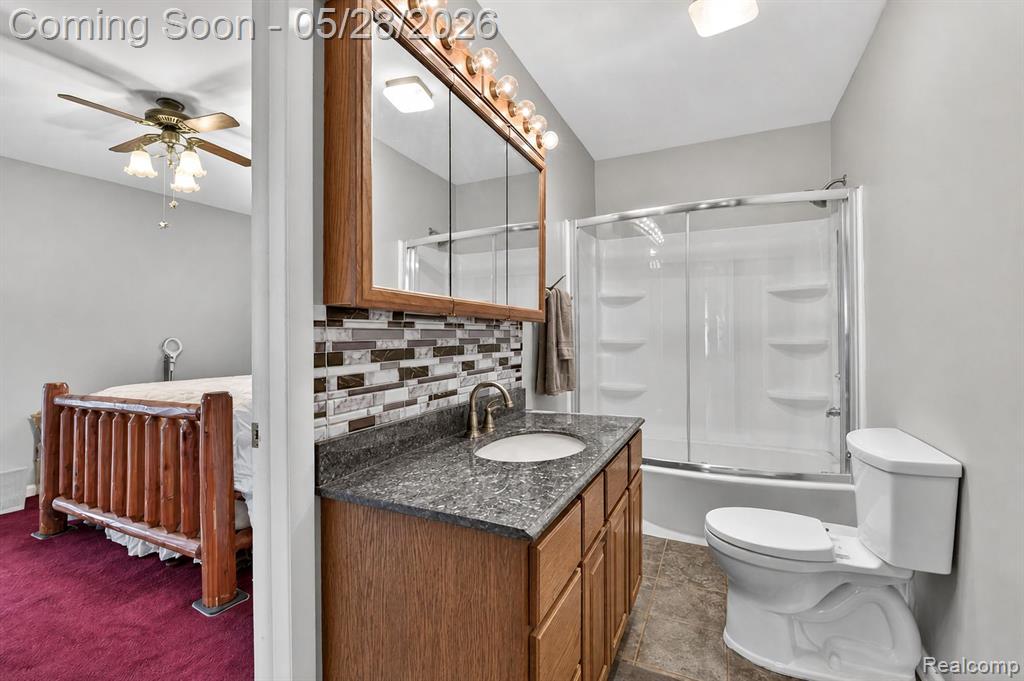 29886 Pointe Drive, Rockwood, MI — Photo 21