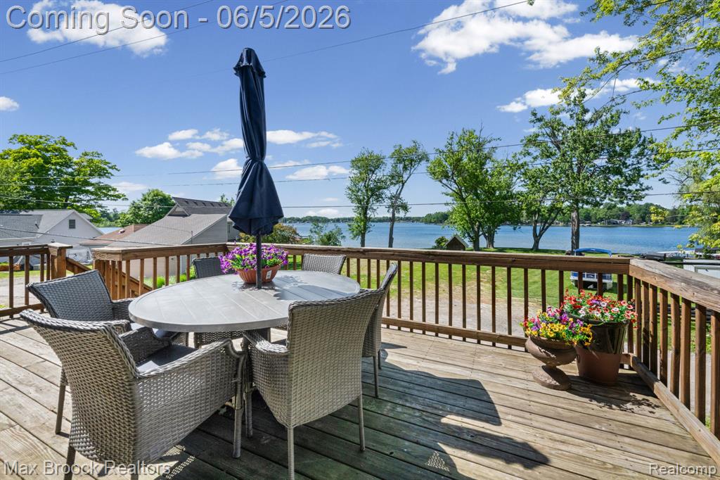 5338 Wildwood Drive, Howell, MI 48843 — Photo 33