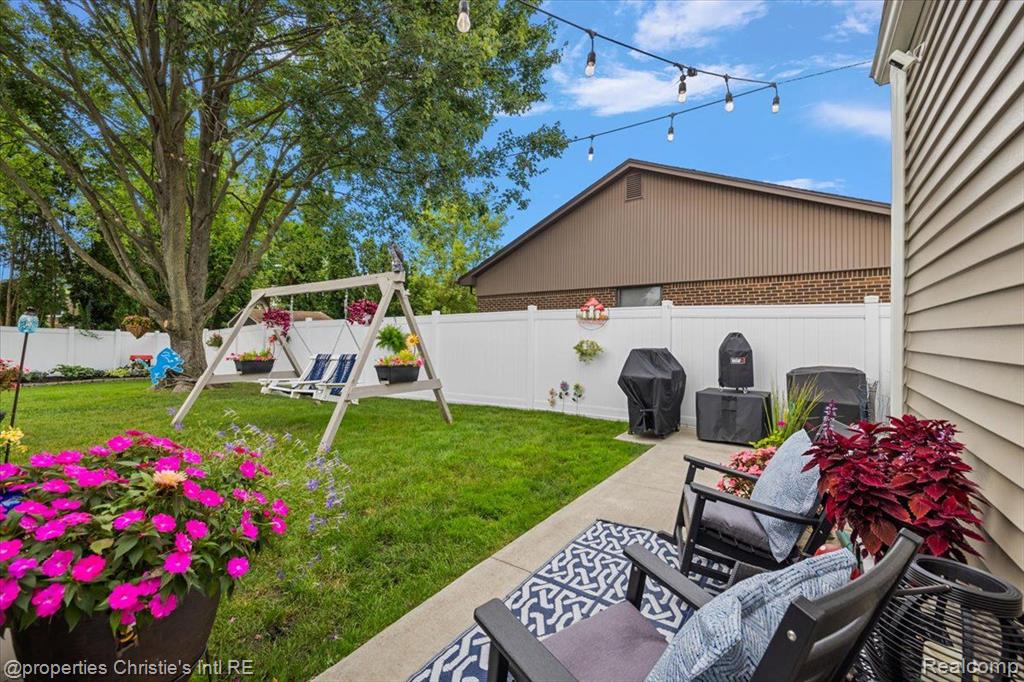 41293 IRONWOOD Drive, Clinton Twp, MI 48038 — Photo 39
