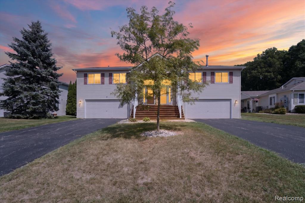 9515 Timber Ridge Drive, Grand Blanc, MI 48439