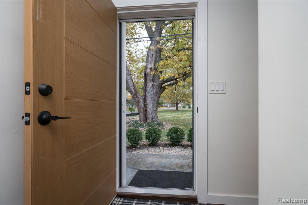 624 Slocum Drive, Auburn Hills, MI 48326 — Photo 7
