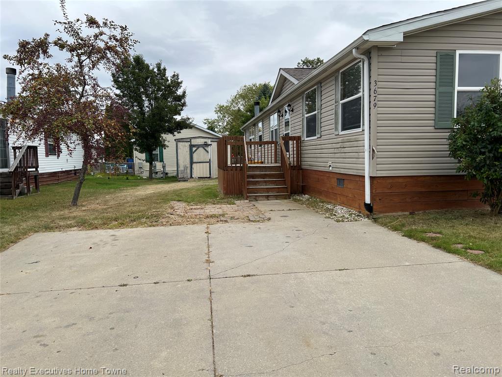 3679 Chestnut Ln Lane, Dryden, MI 48428 — Photo 3
