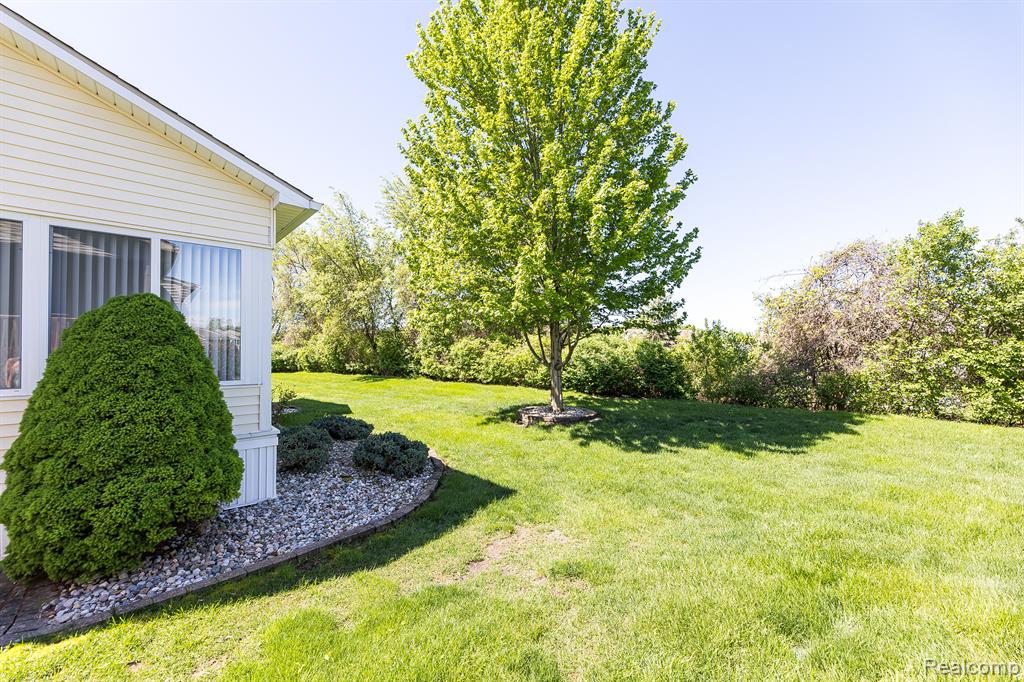 4346 MAYA Lane, Swartz Creek, MI 48473 — Photo 2