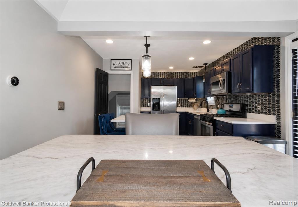 1168 N Vernier Road N, Grosse Pointe, MI 48236 — Photo 10