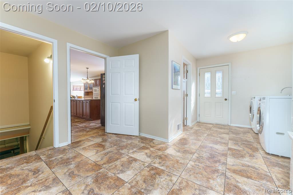 11651 Earl Street, Pinckney, MI, 48169