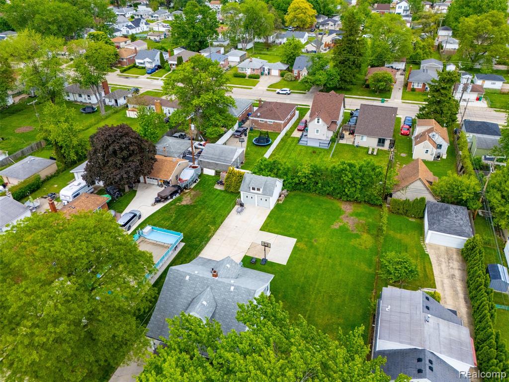 24248 Hayes Avenue, Eastpointe, MI 48021 — Photo 59