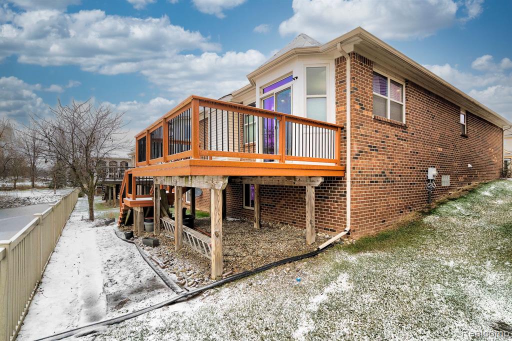 2247 PALMETTO, Commerce Twp, MI 48382 — Photo 38